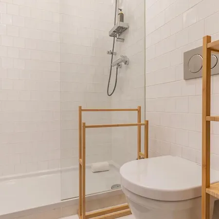 2bdr Alcantara Nest By Lovelystay Lissabon