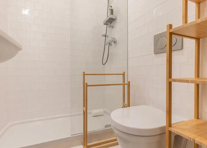 2bdr Alcantara Nest By Lovelystay Lisboa